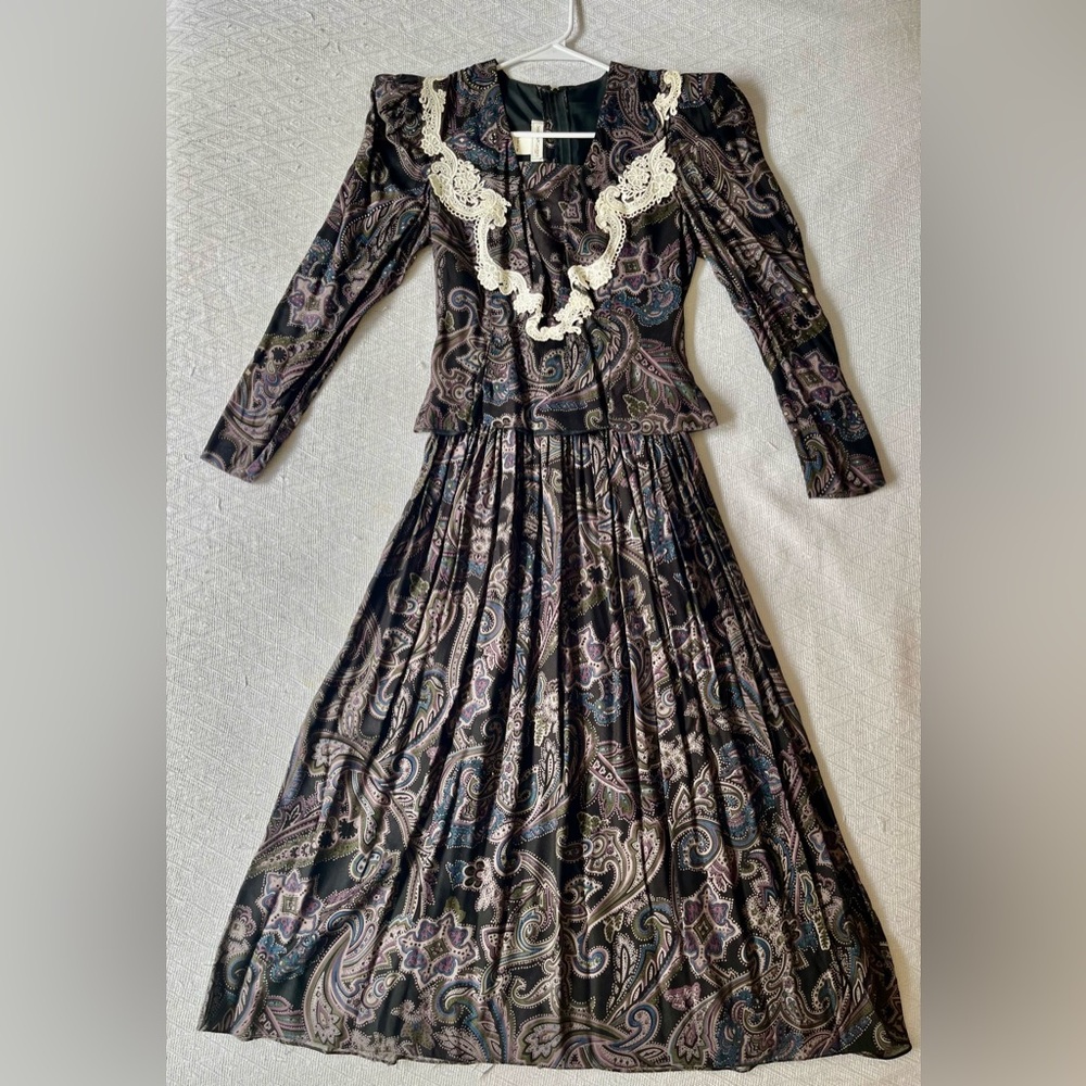 Vintage Scott McClintock Black and Purple Paisley Pleated Dress